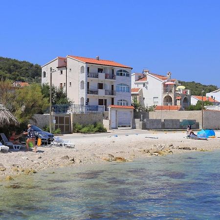 Apartments By The Sea Slatine, Ciovo - 14541 Extérieur photo