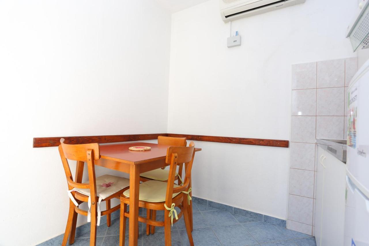 Apartments By The Sea Slatine, Ciovo - 14541 Extérieur photo