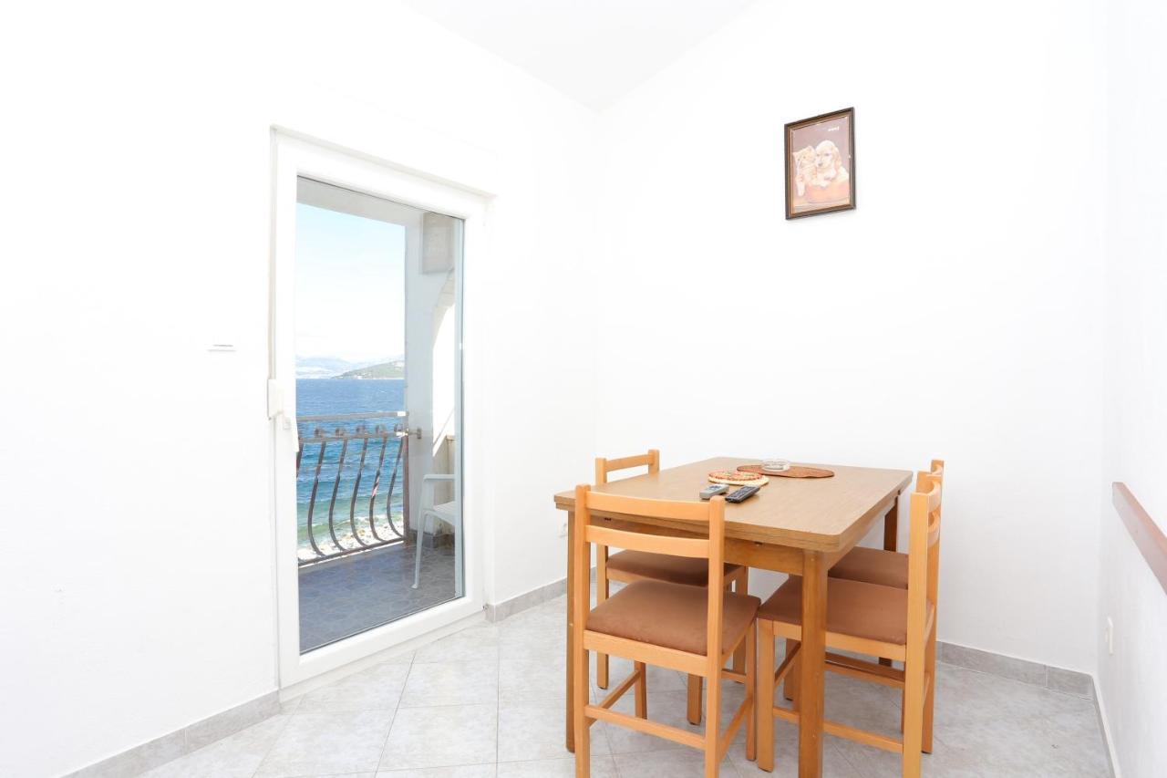 Apartments By The Sea Slatine, Ciovo - 14541 Extérieur photo